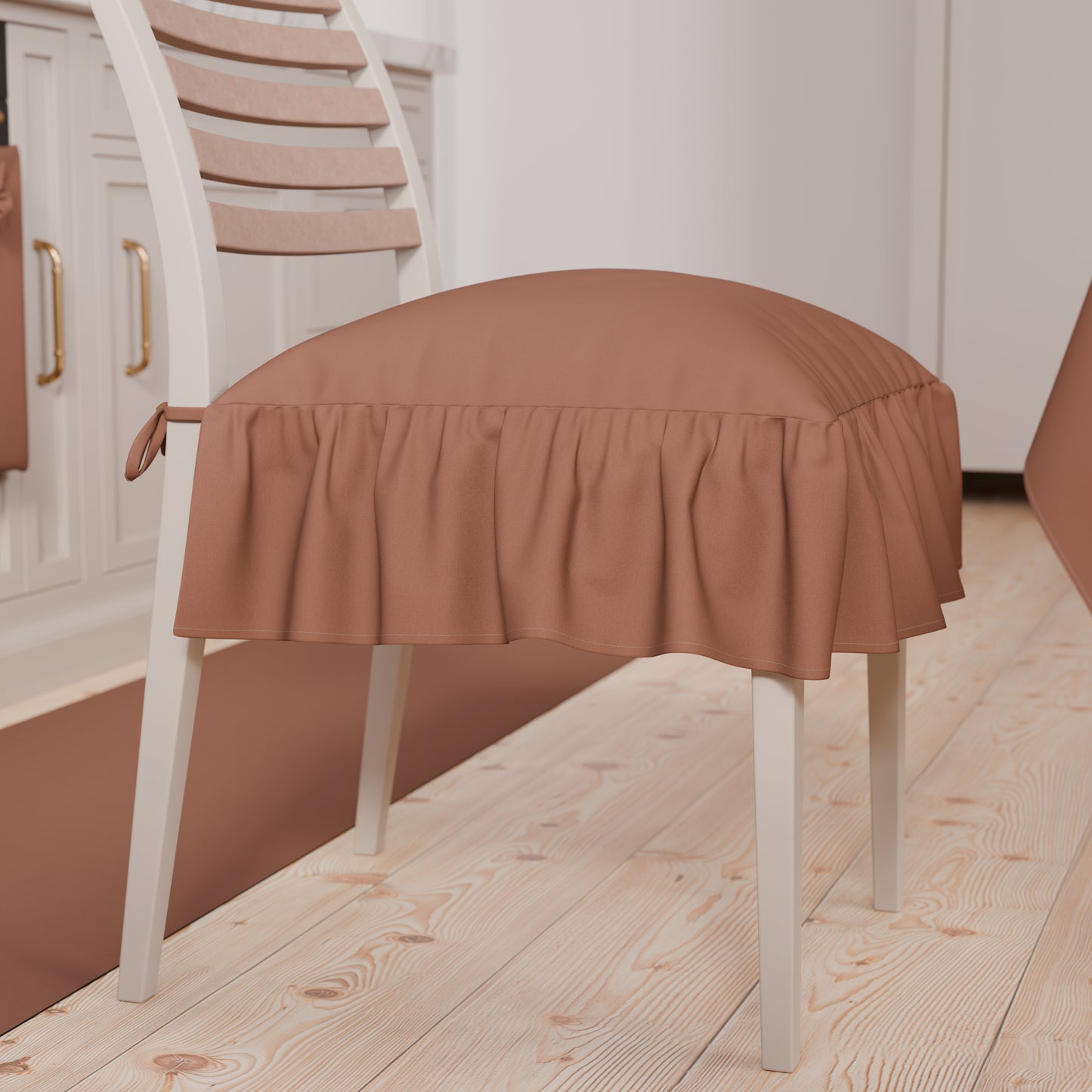 Coussins unis pour chaises avec volant corail
