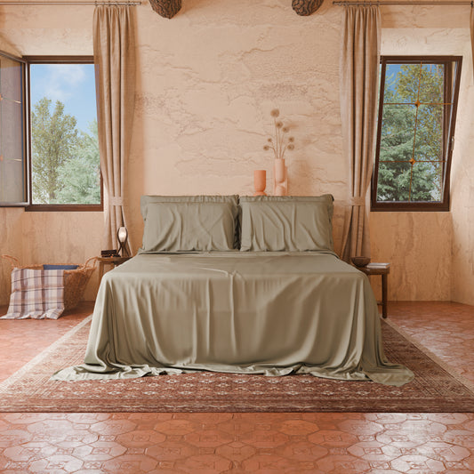 Draps unis en satin de coton taupe