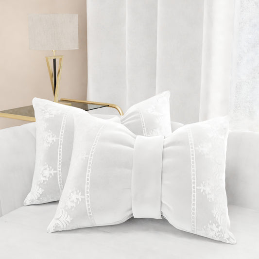 Cuscino Arredo Fiocco in Velluto e Balza con Pizzo Rebrodè 40x50 cm, Cuscino divano Bianco By Sissy