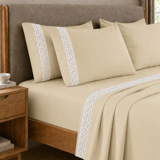 Lenzuola Matrimoniali in Puro Cotone Percalle con Balza in Pizzo San Gallo Beige