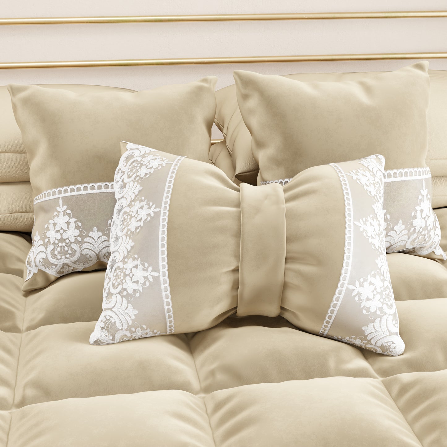 Coussins décoratifs en velours avec volant et dentelle rebrodée 2pcs, coussins de canapé crème par Sissy
