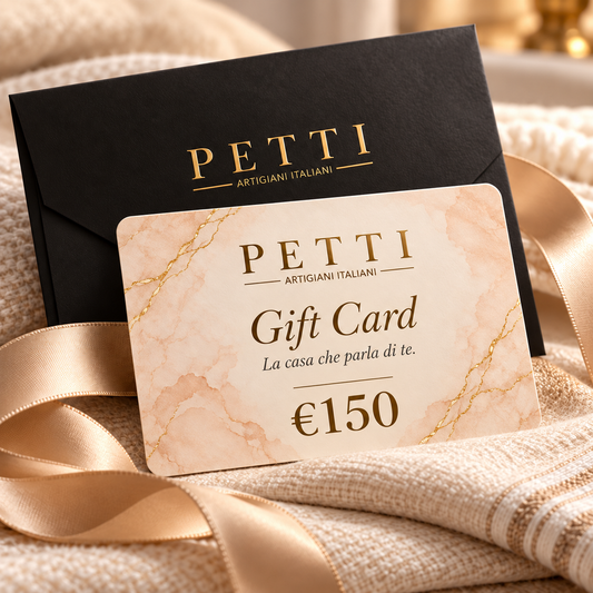 PETTI Gift Card da 150 euro, confezione elegante con tessili e dettagli dorati