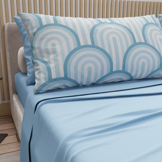 Lenzuola in Cotone, Completo Letto con Federe in Stampa Digitale Delta Zucchero Celeste.