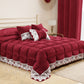 Coussins décoratifs en velours avec volant et dentelle rebrodée 2pcs, coussins de canapé bordeaux par Sissy
