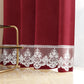 Rideau panneau en velours pour intérieur avec anneaux et dentelle rebrodée, 140x280 cm, bordeaux par Sissy