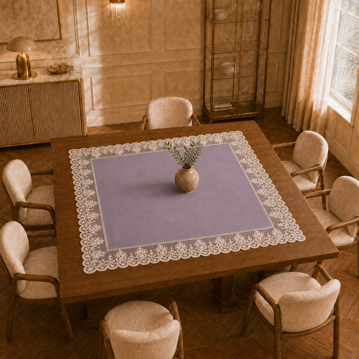 Centrotavola effetto velluto Lilla con Pizzo Rebrodé bianco, 90 × 90 cm — vista dall’alto