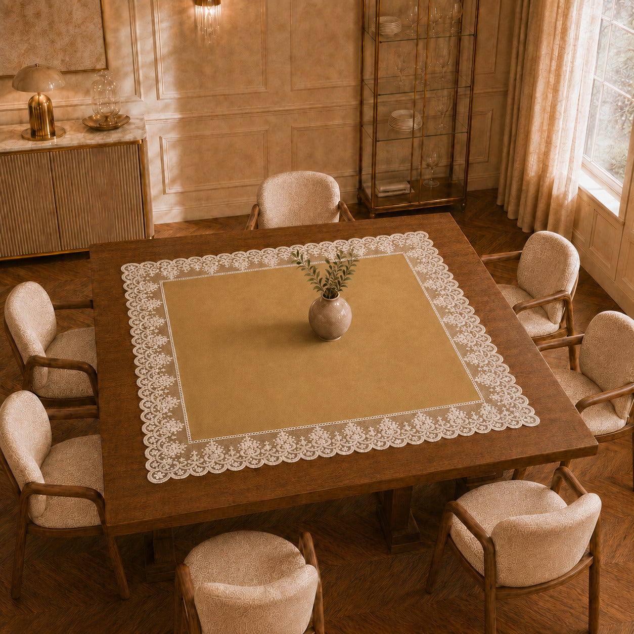 Centrotavola effetto velluto Oro con Pizzo Rebrodé bianco, 90 × 90 cm — vista dall’alto