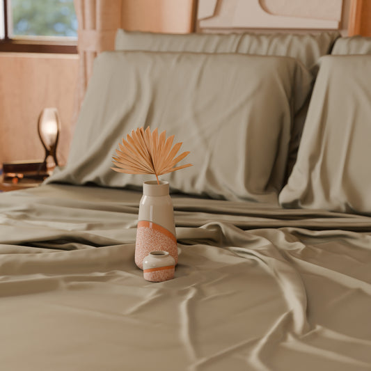 Draps unis en satin de coton taupe