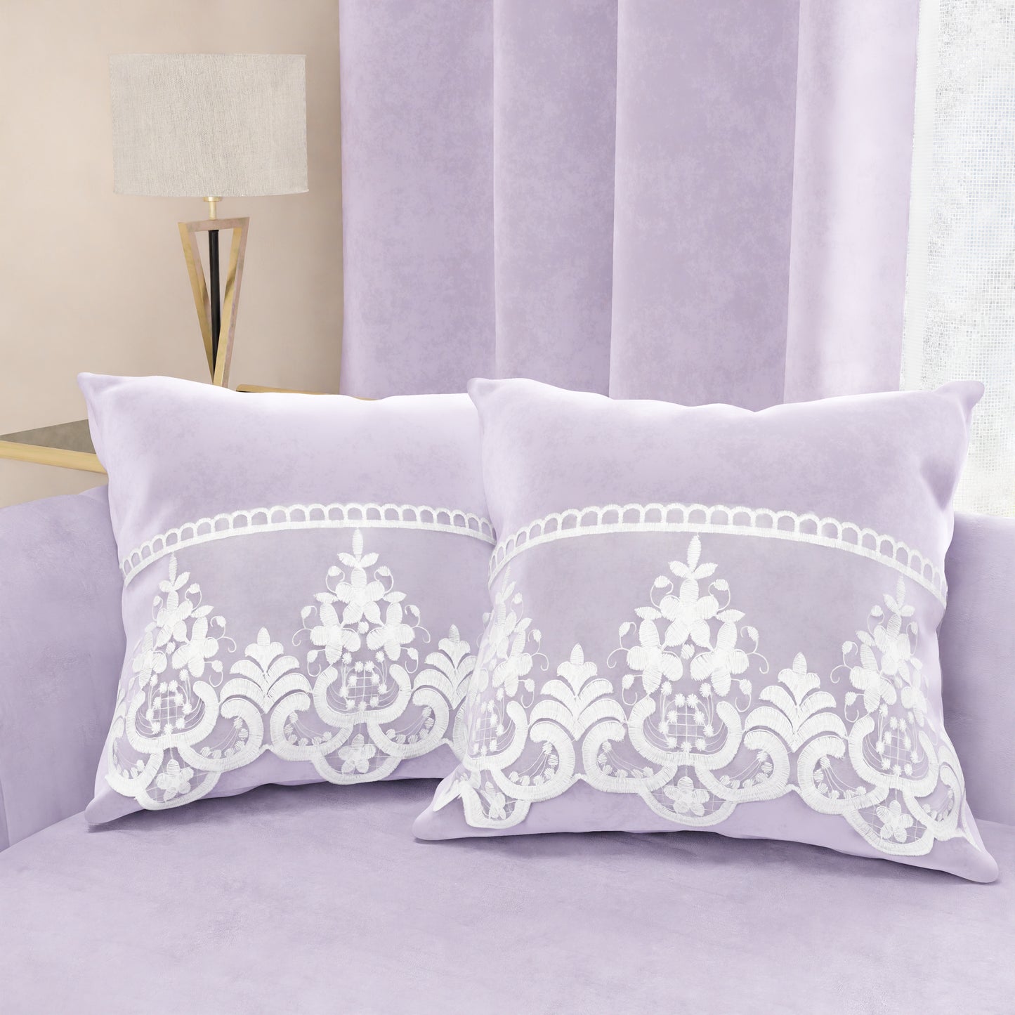 Coussins décoratifs en velours avec volant et dentelle rebrodée 2 pcs, Coussins canapé lilas par Sissy