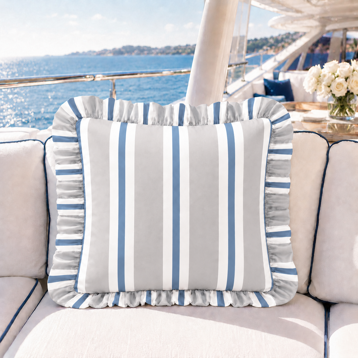 Cuscino Arredo con Rouches Mille Righe 01
