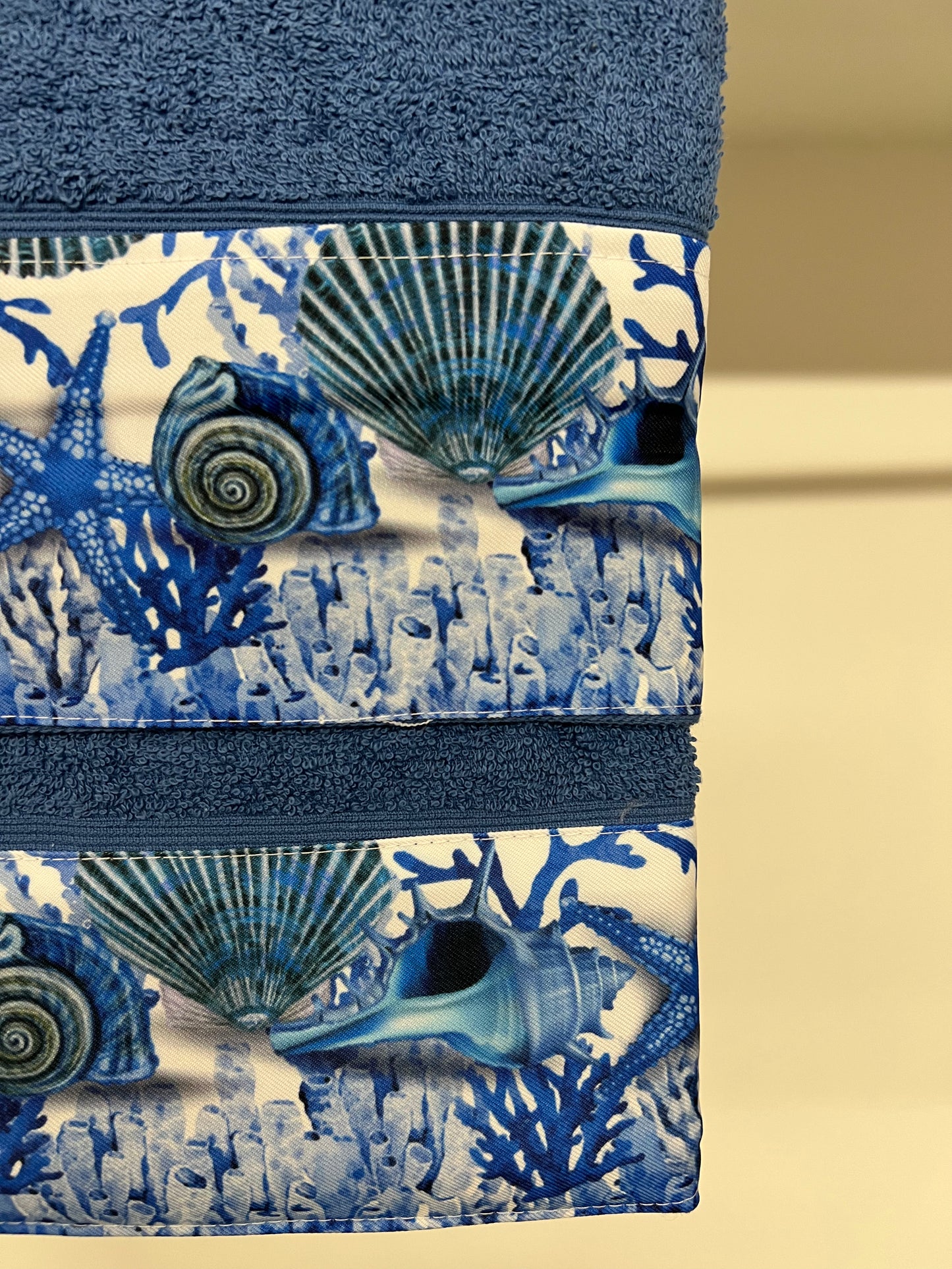 Serviette de bain 1+1 avec bordure en impression numérique Corail