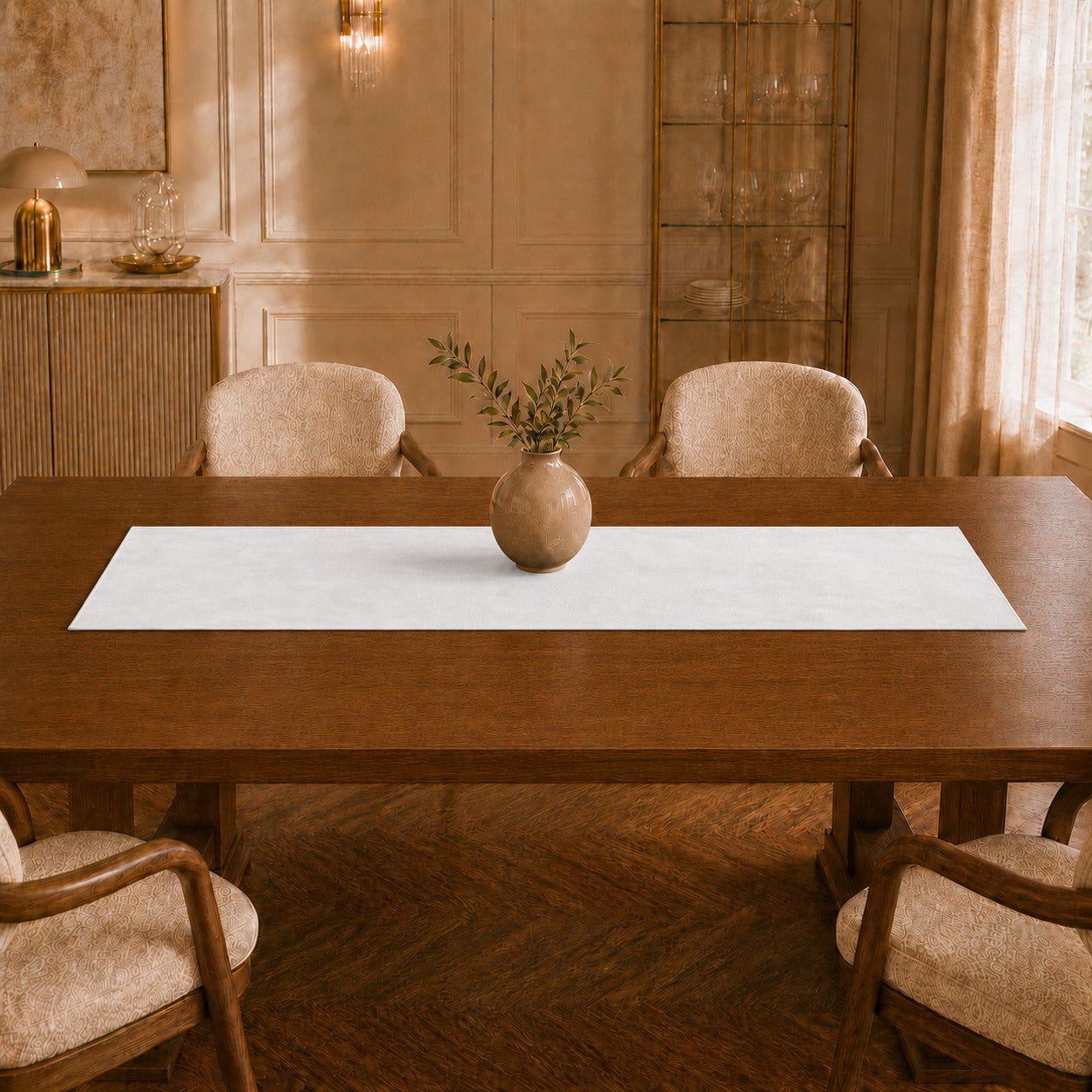 Runner da tavola effetto velluto Bianco Ottico, 55 × 150 cm — vista ambientata