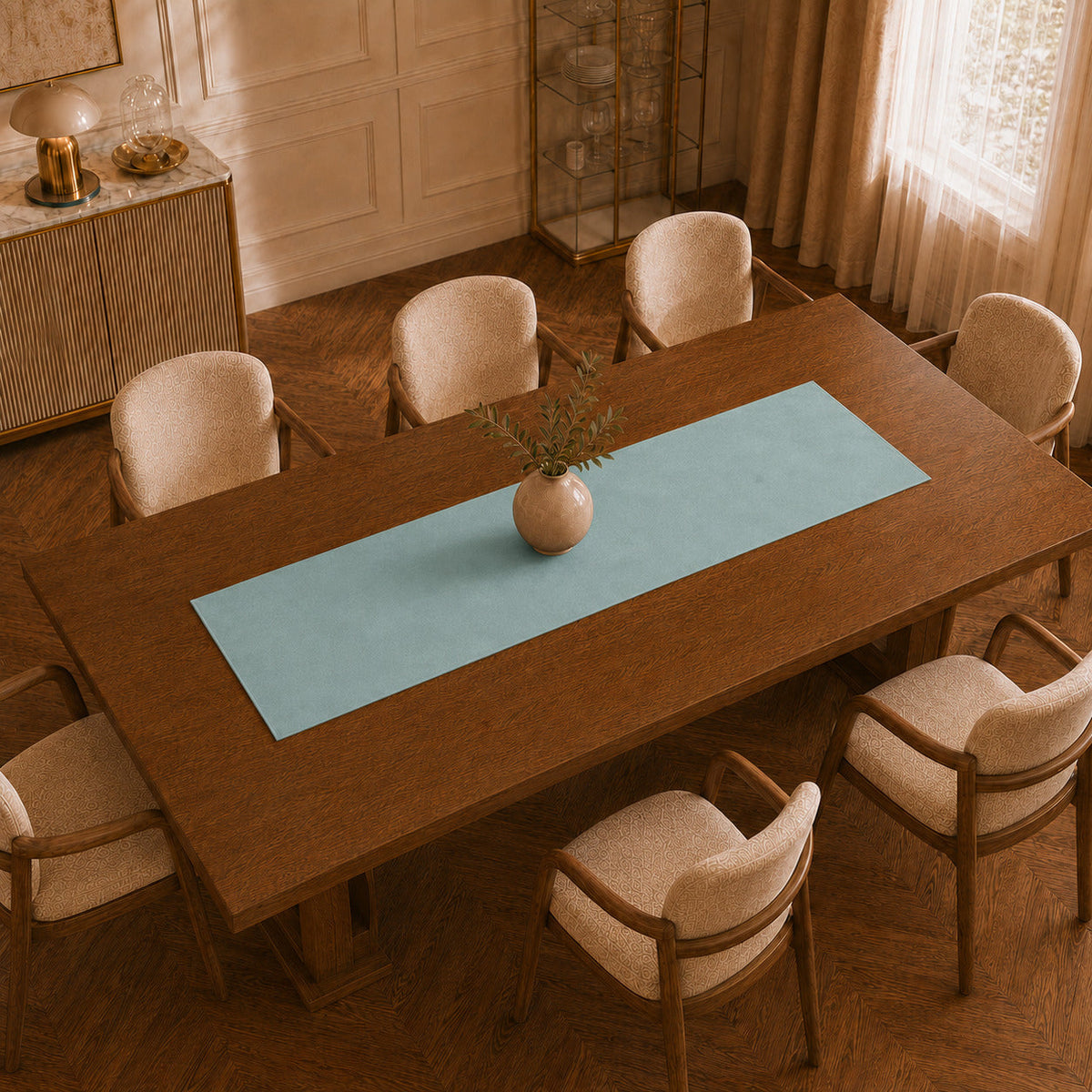 Runner da tavola effetto velluto Celeste, 55 × 150 cm — vista dall’alto