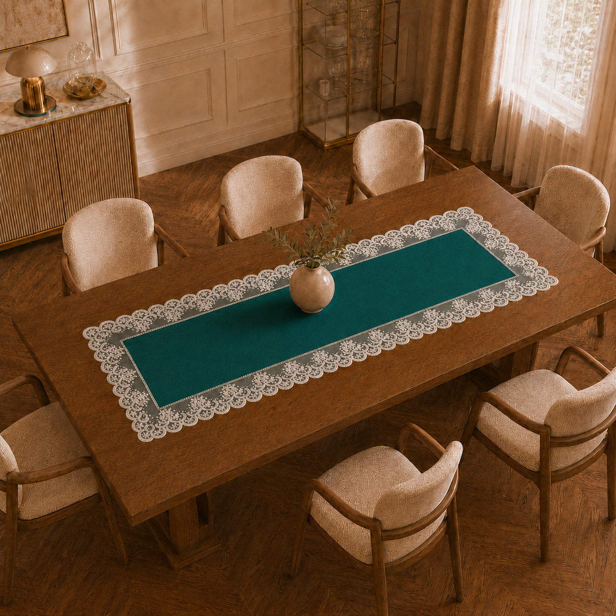 Runner da tavola effetto velluto Ottanio con Pizzo Rebrodé bianco, 55 × 150 cm — vista dall’alto