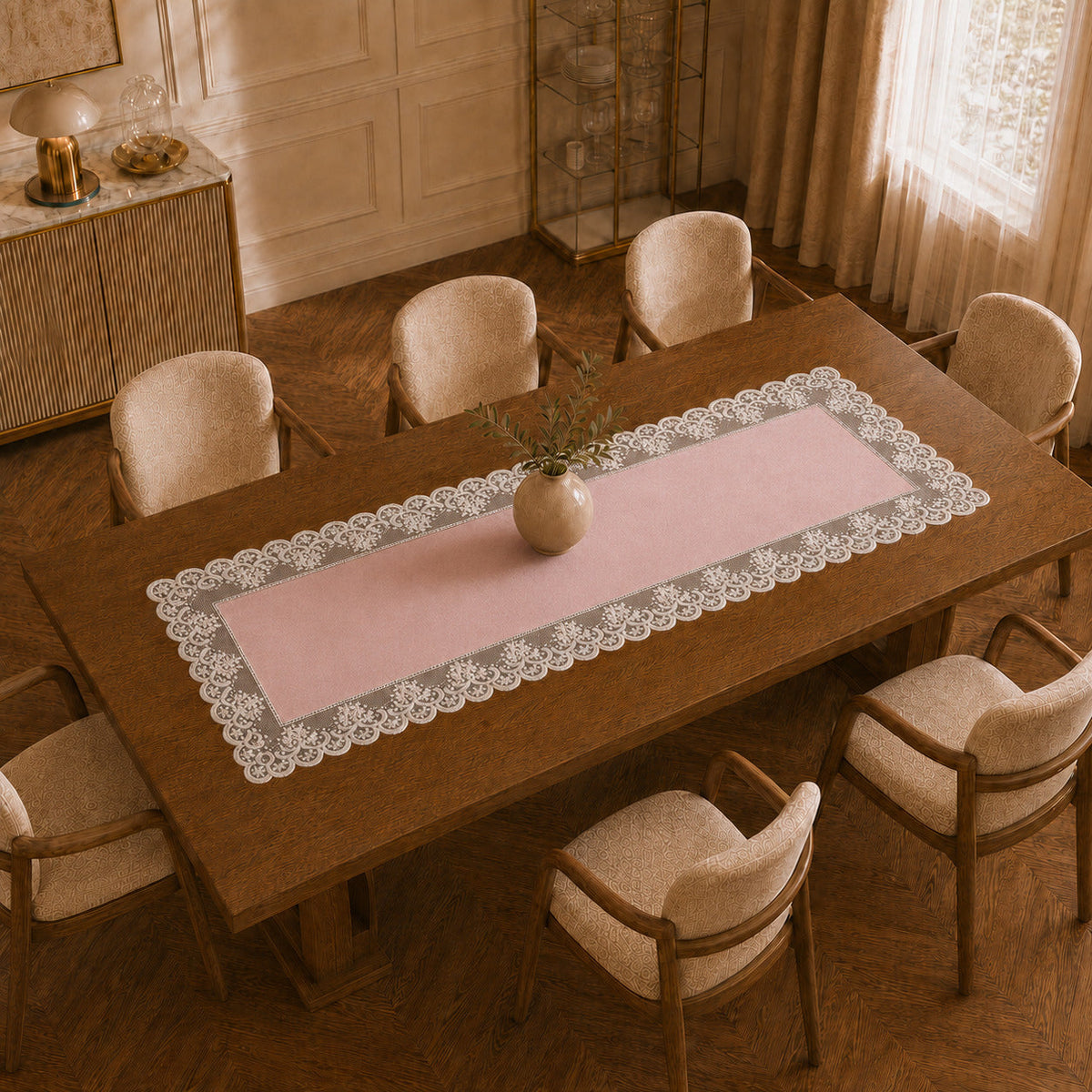 Runner da tavola effetto velluto Rosa con Pizzo Rebrodé bianco, 55 × 150 cm — vista dall’alto