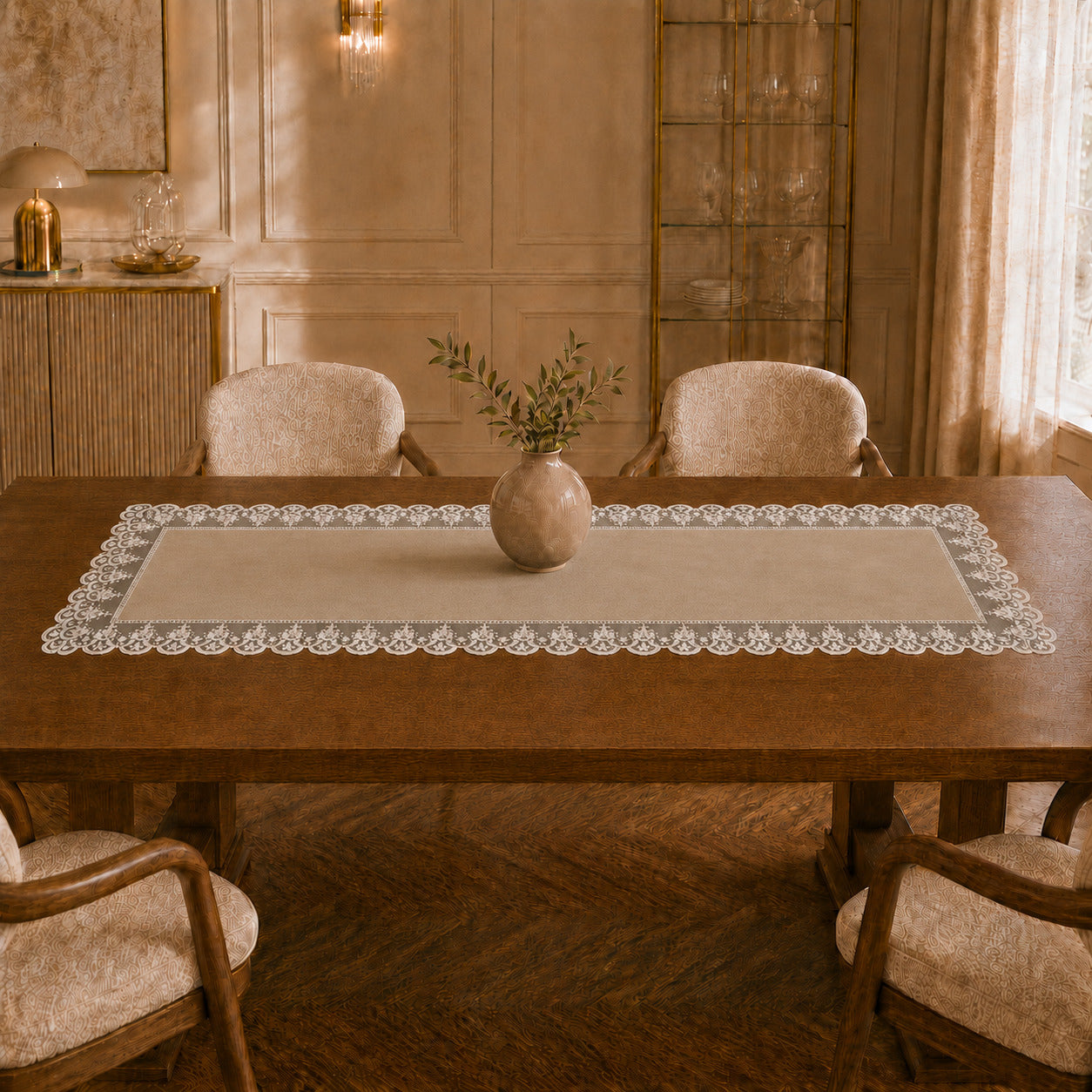 Runner da tavola effetto velluto Tortora con Pizzo Rebrodé bianco, 55 × 150 cm — vista ambientata