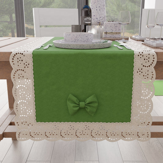 Chemin de table élégant shabby chic avec dentelle et nœuds vert