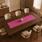 Runner da tavola effetto velluto Fucsia, 40 × 140 cm — vista dall’alto