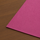 Runner da tavola effetto velluto Fucsia, 40 × 140 cm — dettaglio tessuto e finiture