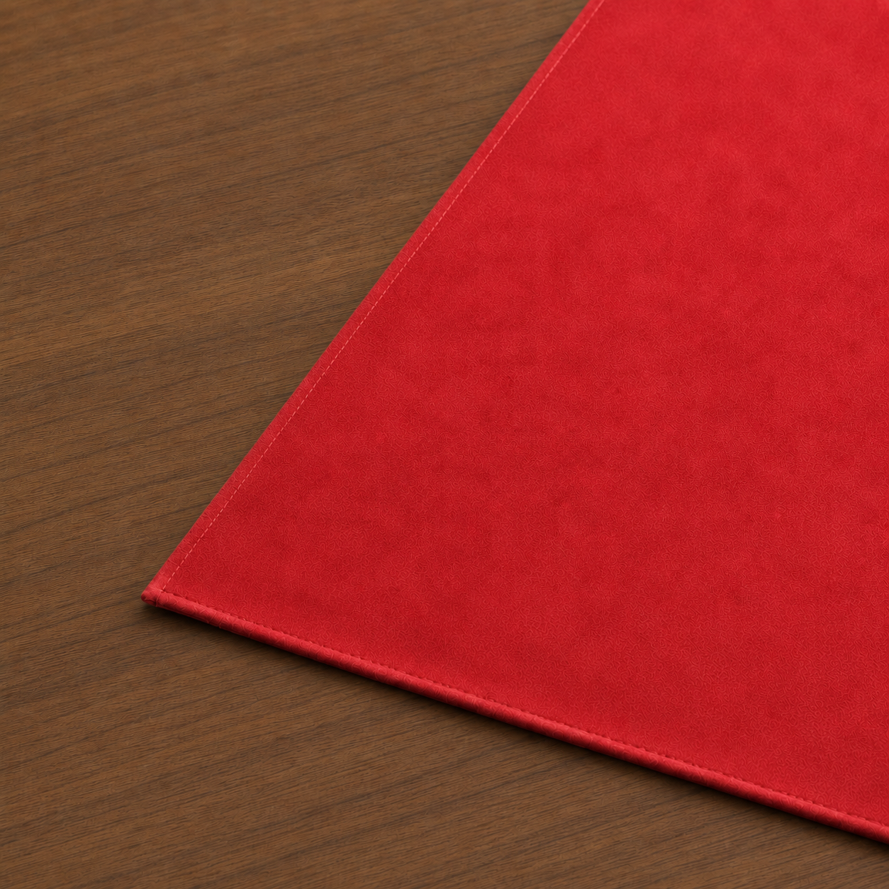 Runner da tavola effetto velluto Rosso, 40 × 140 cm — dettaglio tessuto e finiture