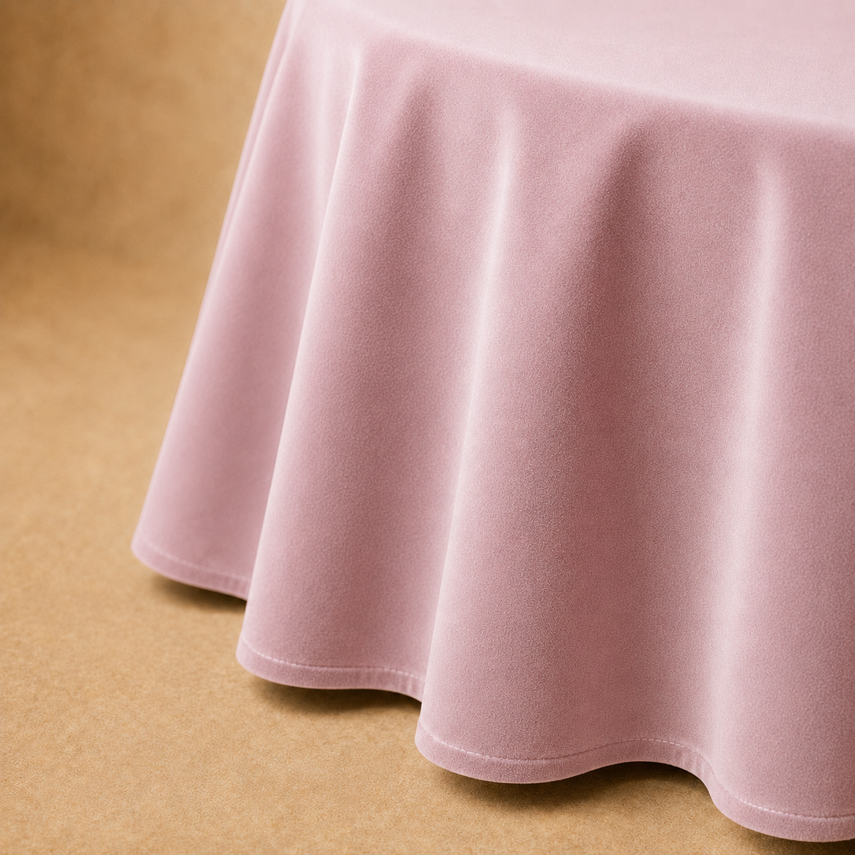 Dettaglio del tessuto effetto velluto tinta unita Rosa, bordo e cucitura